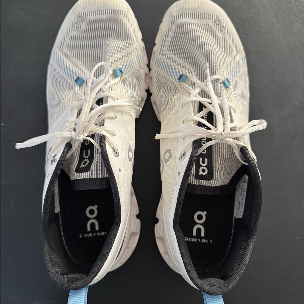 On Helion Running White and Blue Athletic Shoes